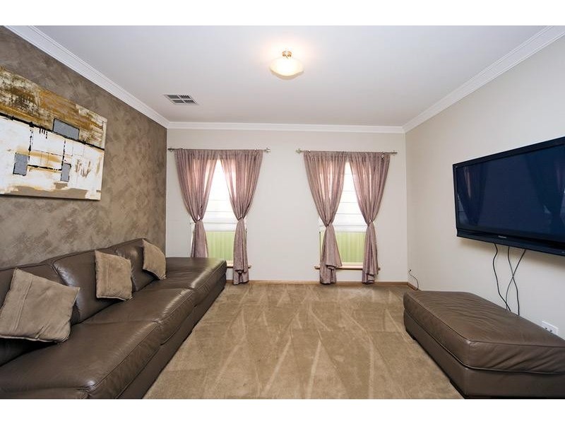 39 The Walk, Mawson Lakes SA 5095