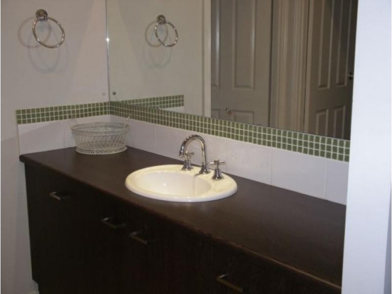 12 Brimpton Avenue, Mawson Lakes SA 5095