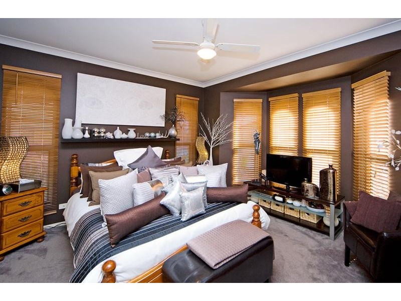 8 Sandpiper Chase, Mawson Lakes SA 5095