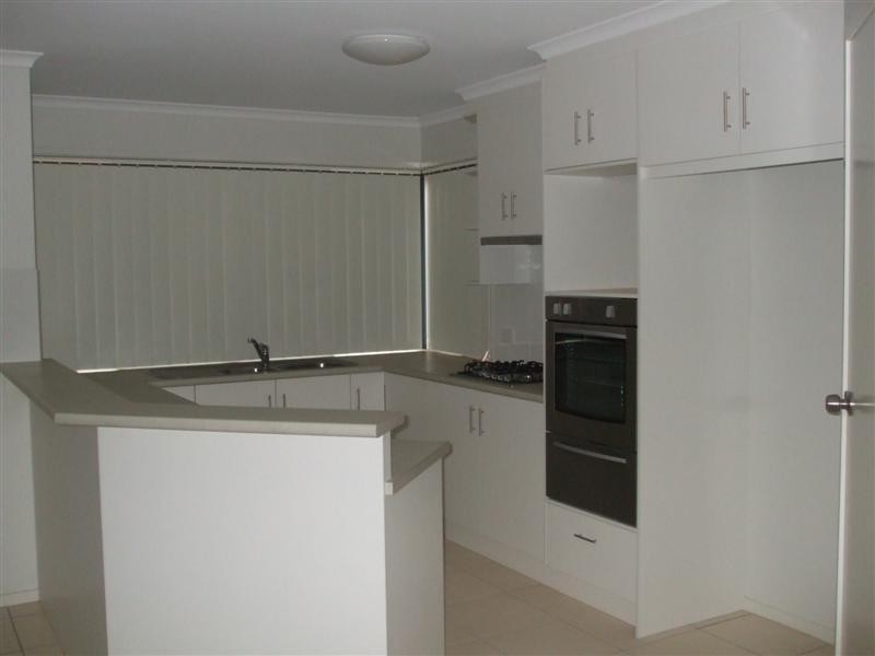 2 Robe Court, Andrews Farm SA 5114