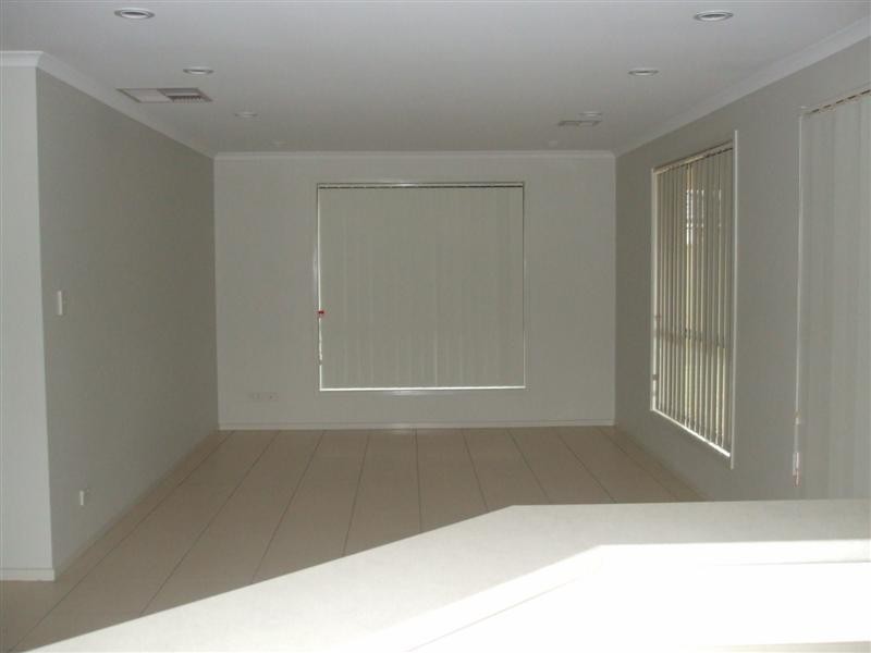 2 Robe Court, Andrews Farm SA 5114