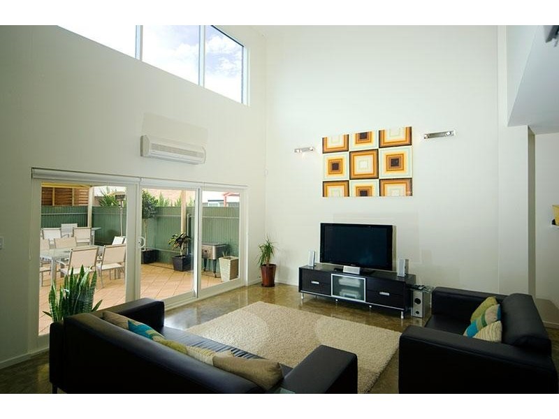 6 Reunion Lane, Mawson Lakes SA 5095