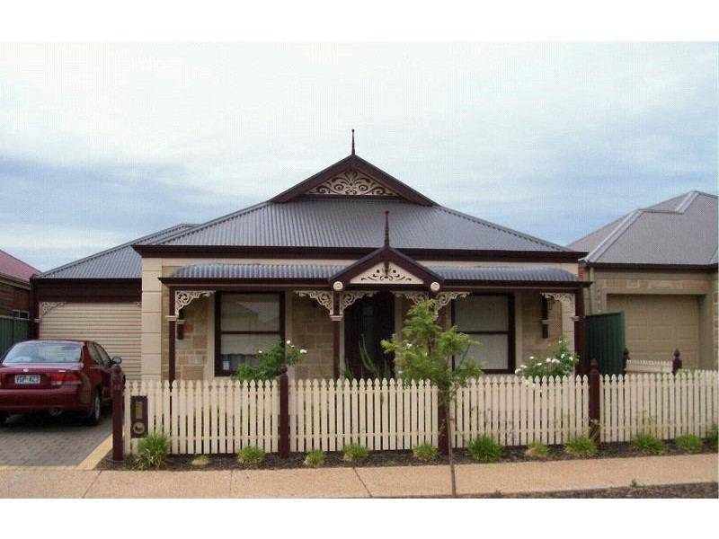 42 Lakefield Crescent, Mawson Lakes SA 5095