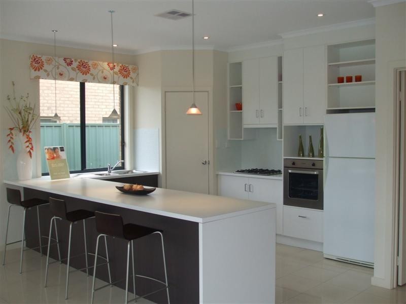 8 Dutton Avenue, Mawson Lakes SA 5095
