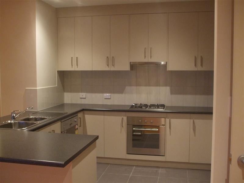 4 Nelson Crescent, Mawson Lakes SA 5095