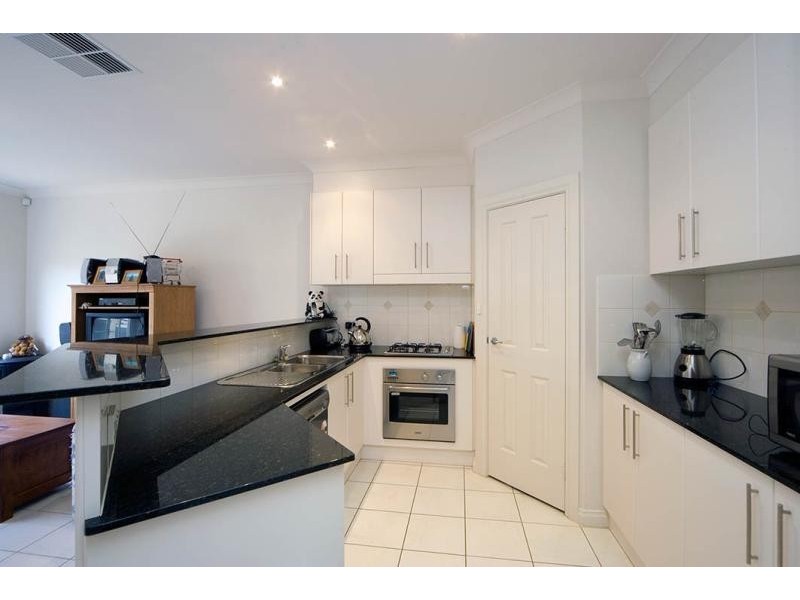 12 Yates Street, Mawson Lakes SA 5095