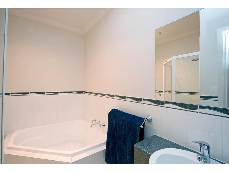 12 Yates Street, Mawson Lakes SA 5095