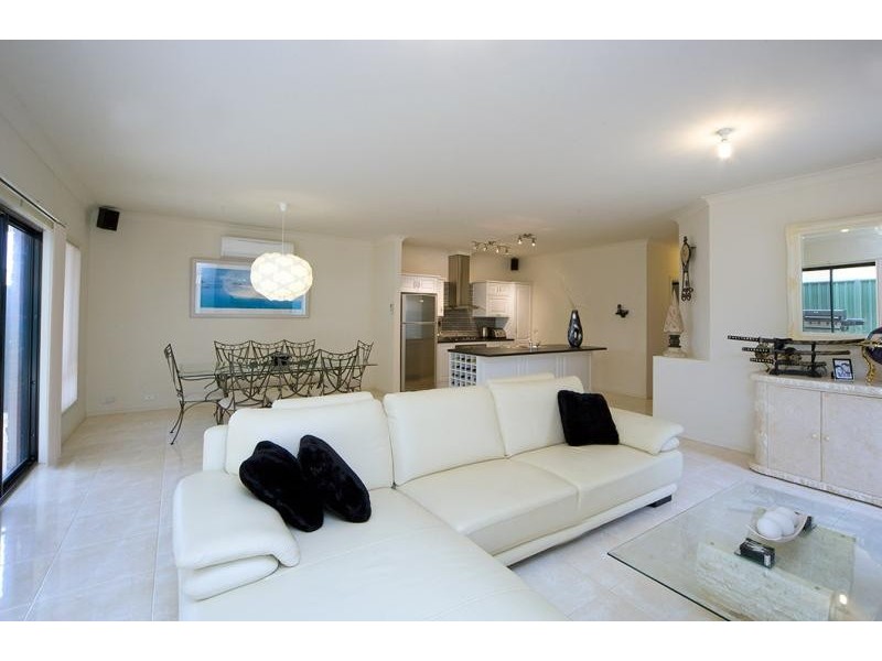 10 Mossman Street, Mawson Lakes SA 5095