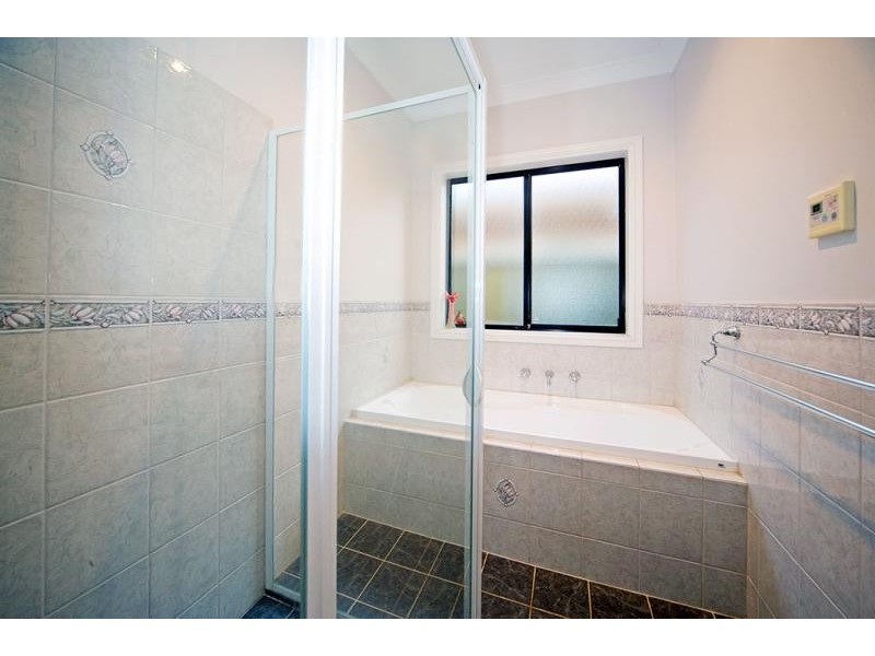 3 Mallard Crescent, Mawson Lakes SA 5095