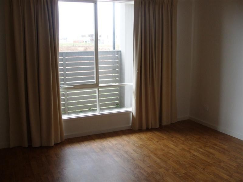 22 Ellis Lane, Mawson Lakes SA 5095