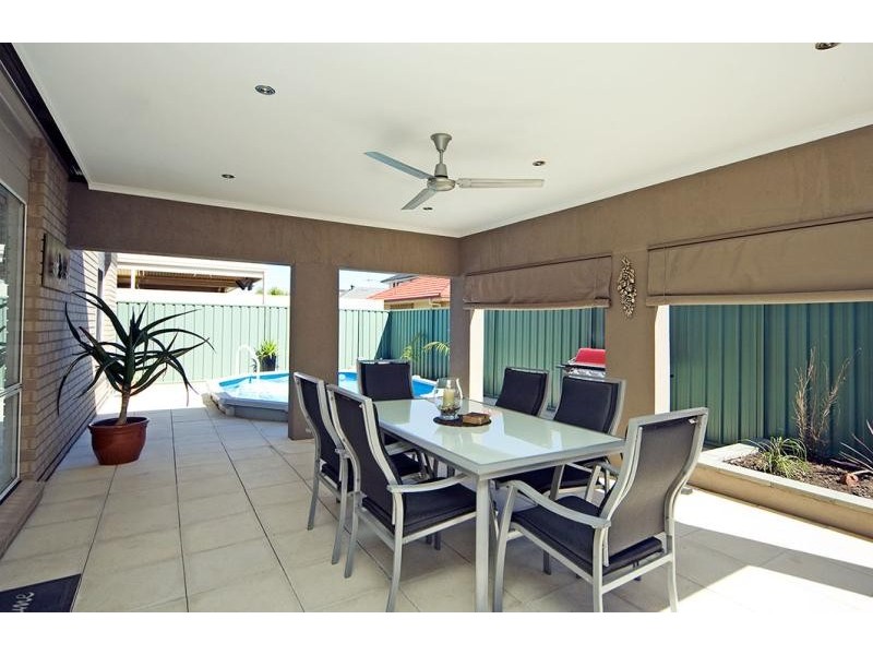 38 Newland Way, Mawson Lakes SA 5095