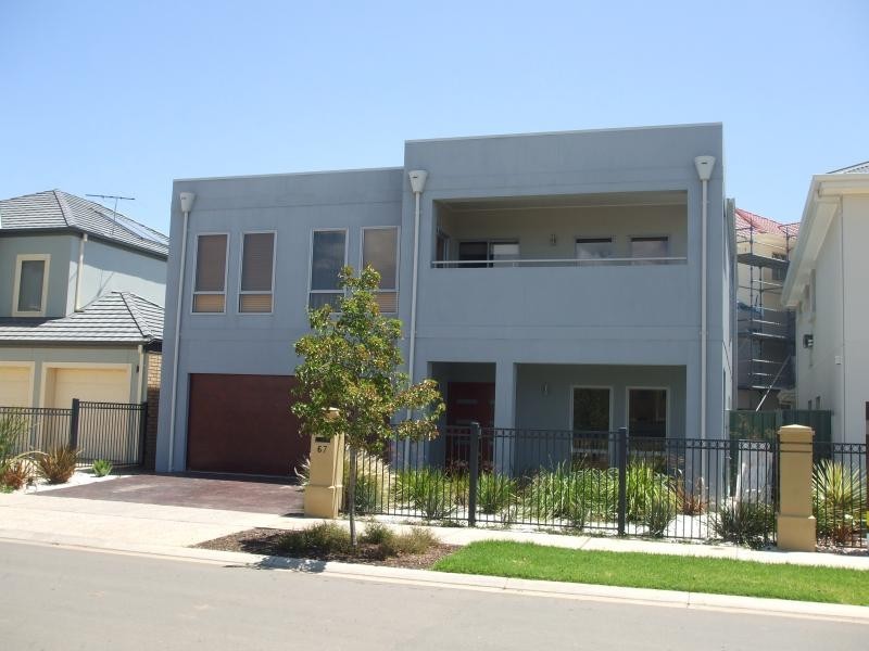 67 Isla Circuit, Mawson Lakes SA 5095