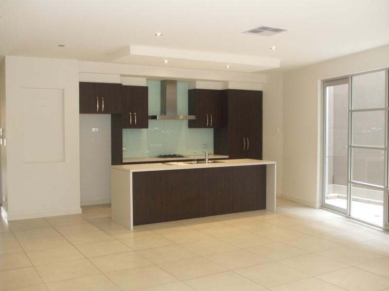 5 Yates Street, Mawson Lakes SA 5095