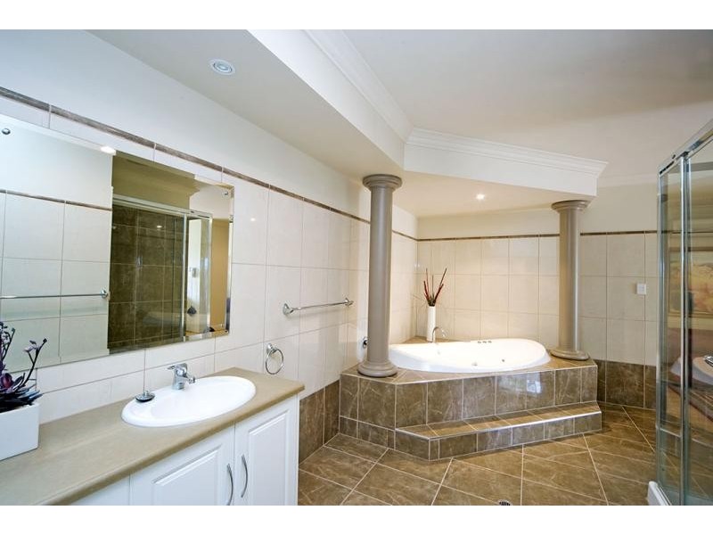 12 Hardwick Court, Golden Grove SA 5125
