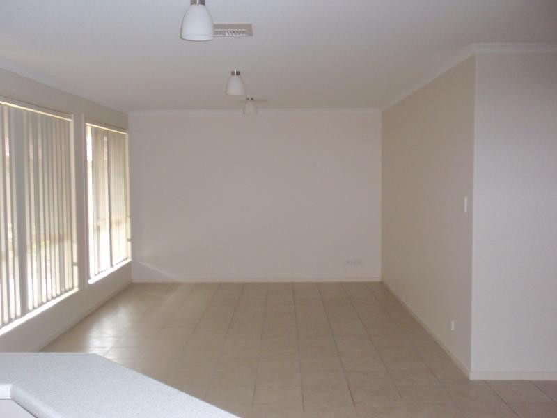 18 Enterprise Circuit, Andrews Farm SA 5114