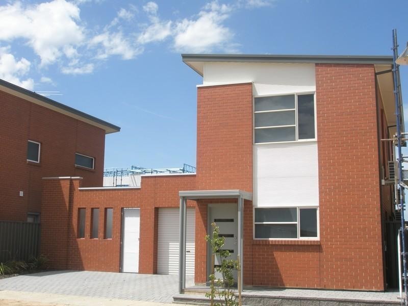 27 Robinson Street, Mawson Lakes SA 5095