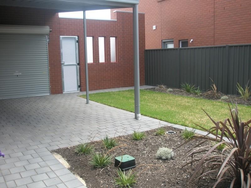 27 Robinson Street, Mawson Lakes SA 5095