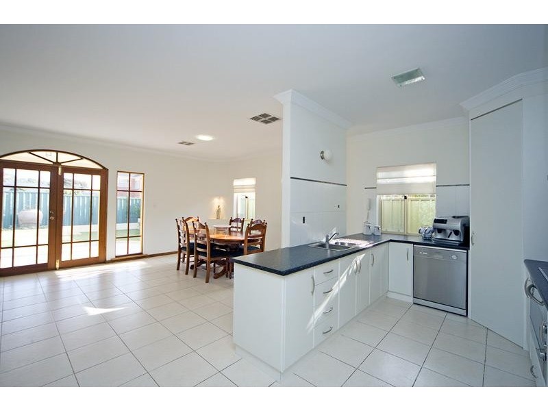 39 The Walk, Mawson Lakes SA 5095