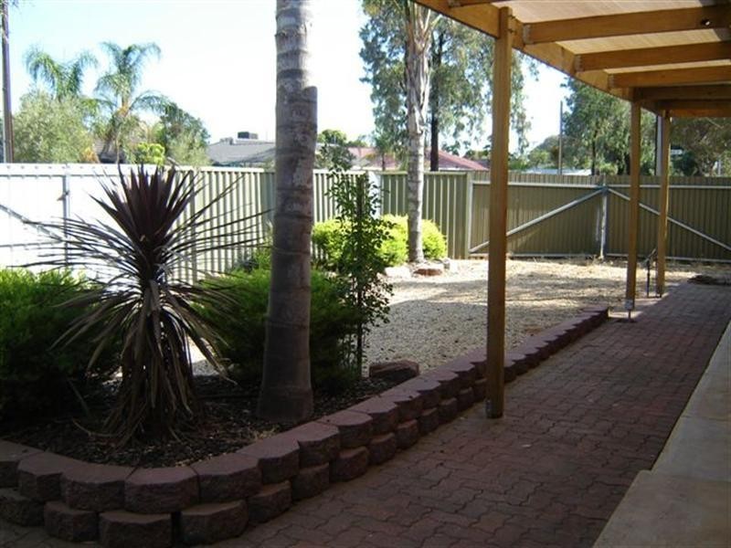 4 Rhus Avenue, Parafield Gardens SA 5107