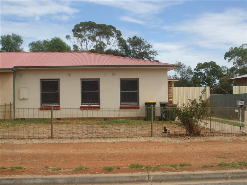 8 Hogarth Road, Elizabeth South SA 5112