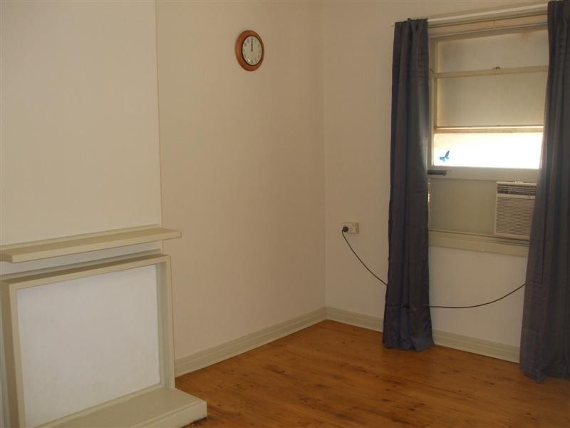 8 Hogarth Road, Elizabeth South SA 5112