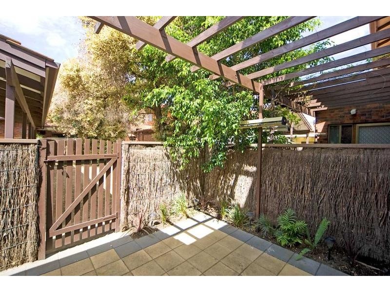 2/4 Barwell Ave, Kurralta Park SA 5037