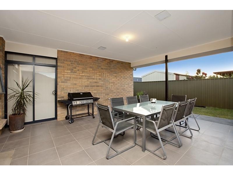 146 President Avenue, Andrews Farm SA 5114