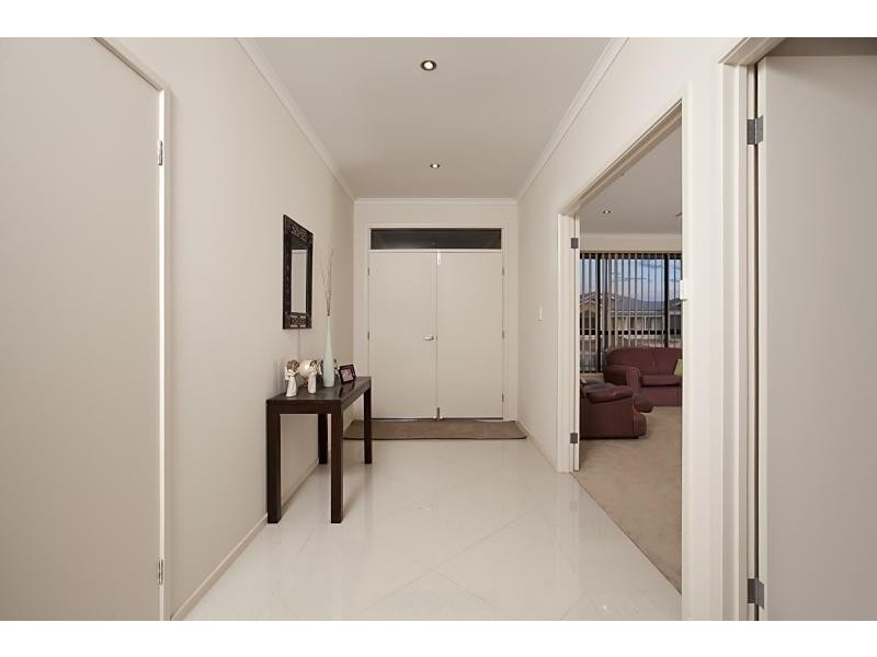 146 President Avenue, Andrews Farm SA 5114