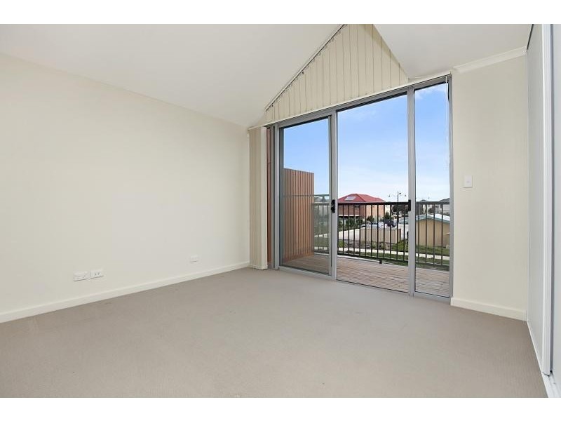 5 Everard Court, Mawson Lakes SA 5095