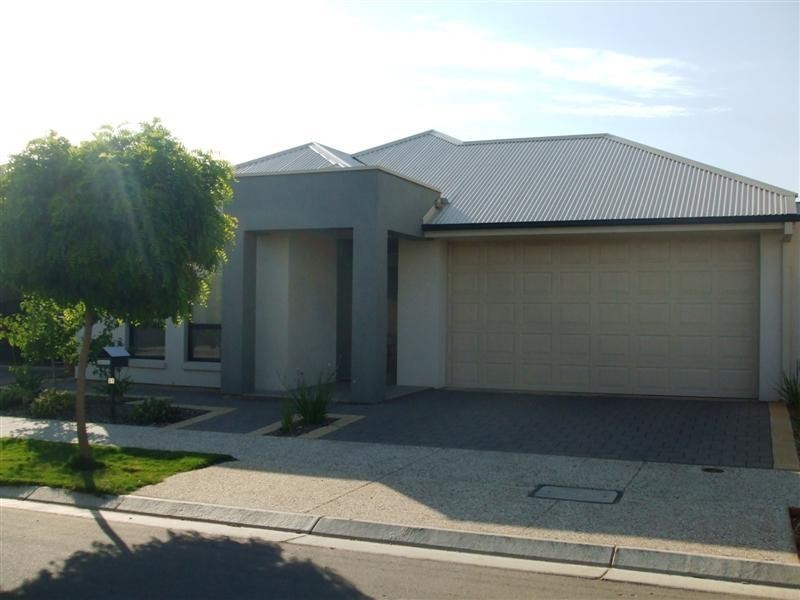 21 Mossman Street, Mawson Lakes SA 5095