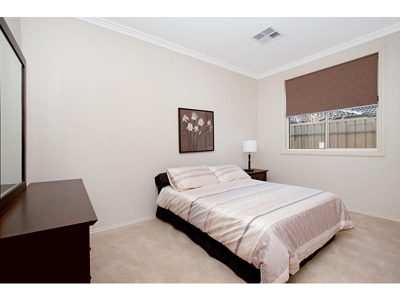 8 The Boulevard, Parafield Gardens SA 5107