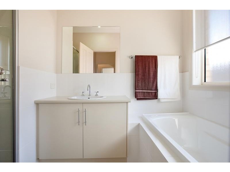 8 The Boulevard, Parafield Gardens SA 5107
