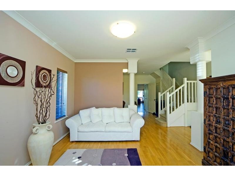 2 Victoria Court, Mawson Lakes SA 5095