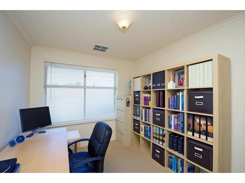 2 Victoria Court, Mawson Lakes SA 5095