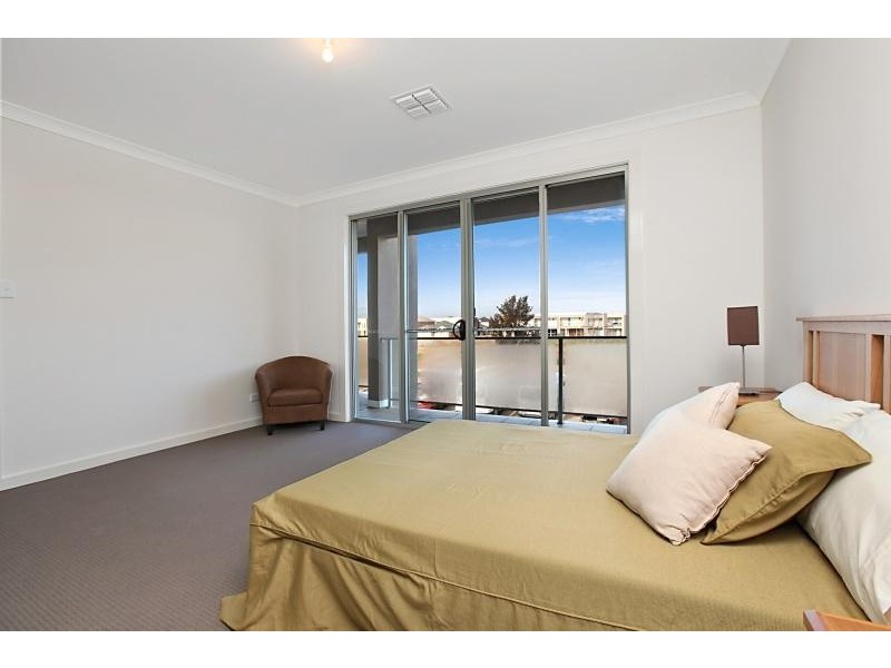 12 Riverside Street, Mawson Lakes SA 5095