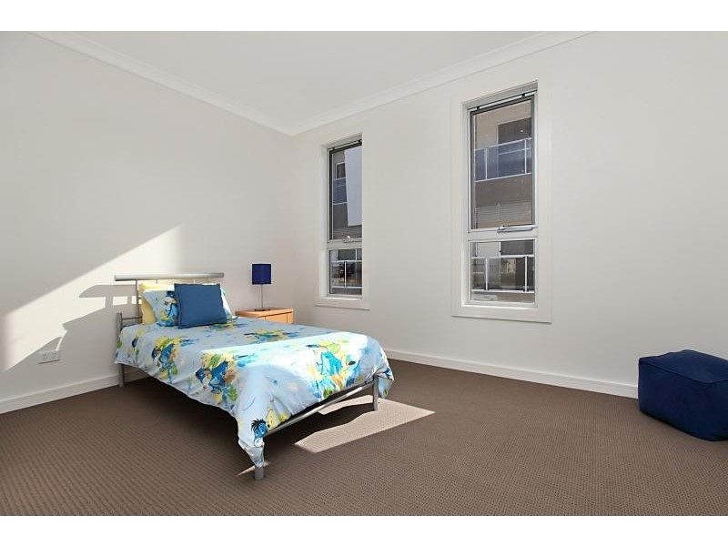 12 Riverside Street, Mawson Lakes SA 5095