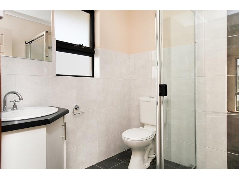 9 Harvey Cct, Mawson Lakes SA 5095