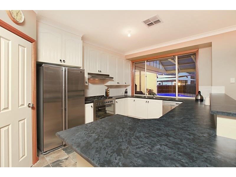 40 MacMillan Avenue, Mawson Lakes SA 5095