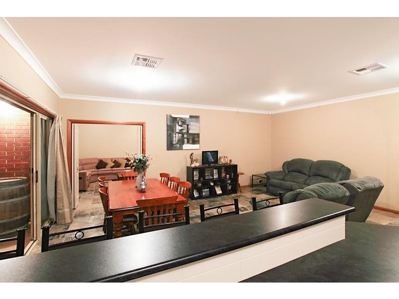 40 MacMillan Avenue, Mawson Lakes SA 5095