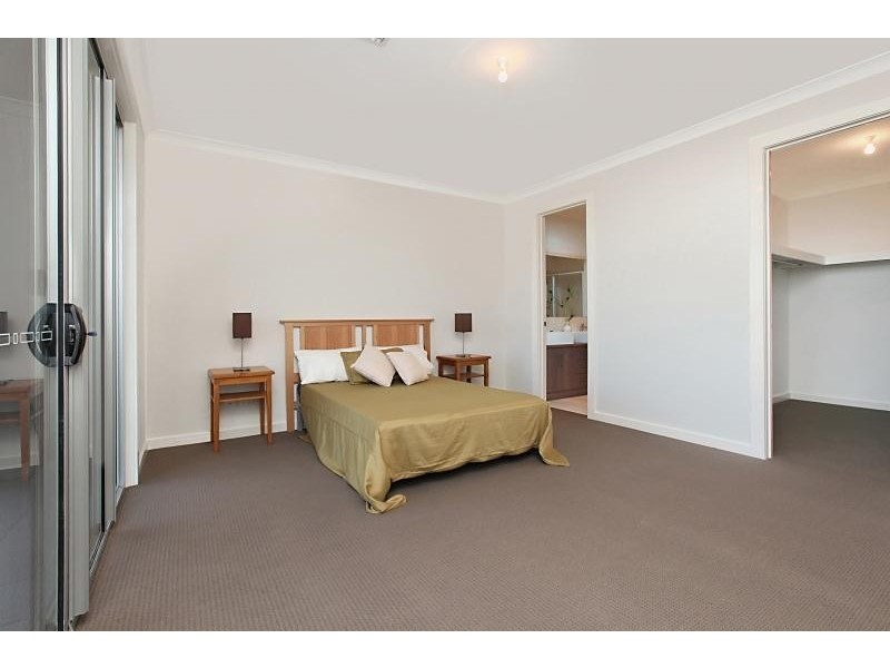 14 Riverside Street, Mawson Lakes SA 5095