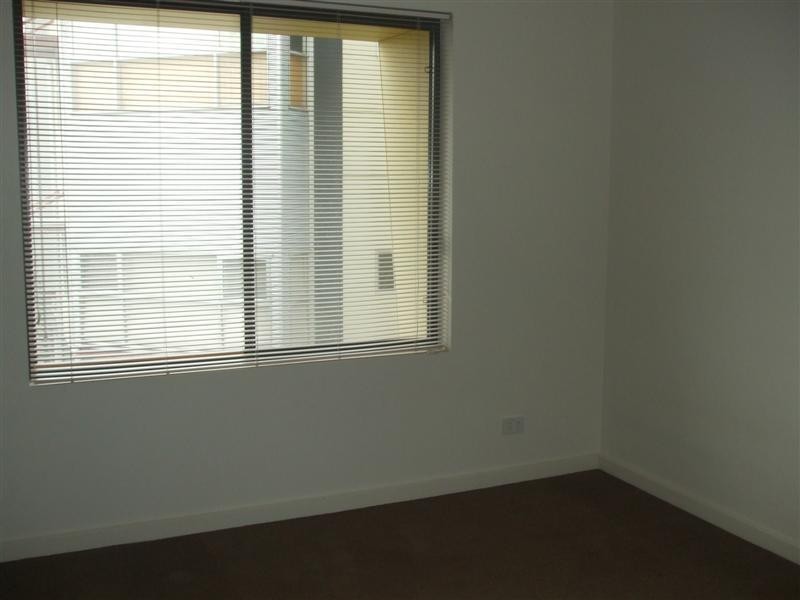 2/19 Garden Terrace, Mawson Lakes SA 5095