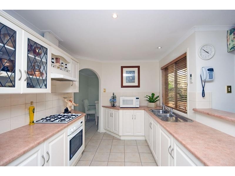 5 Parkway Cct, Parafield Gardens SA 5107
