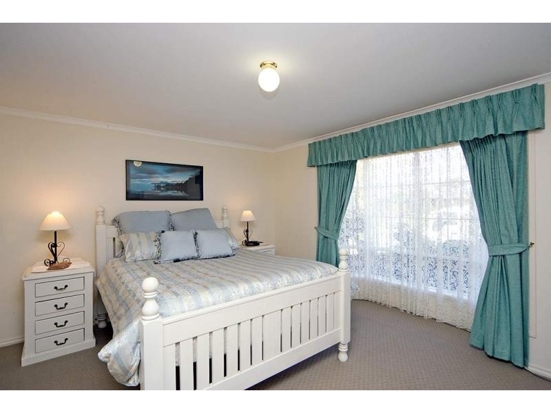 5 Parkway Cct, Parafield Gardens SA 5107