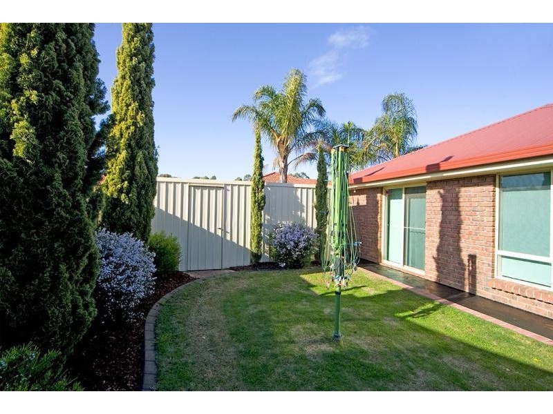 5 Parkway Cct, Parafield Gardens SA 5107