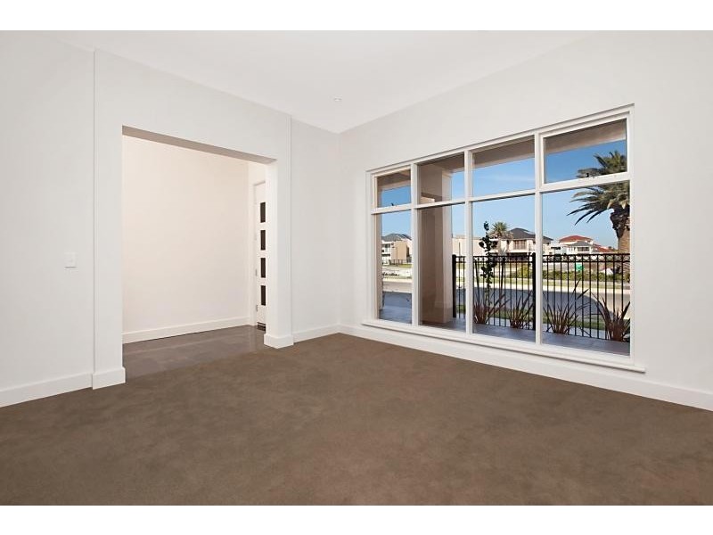 31 Isla Cct, Mawson Lakes SA 5095