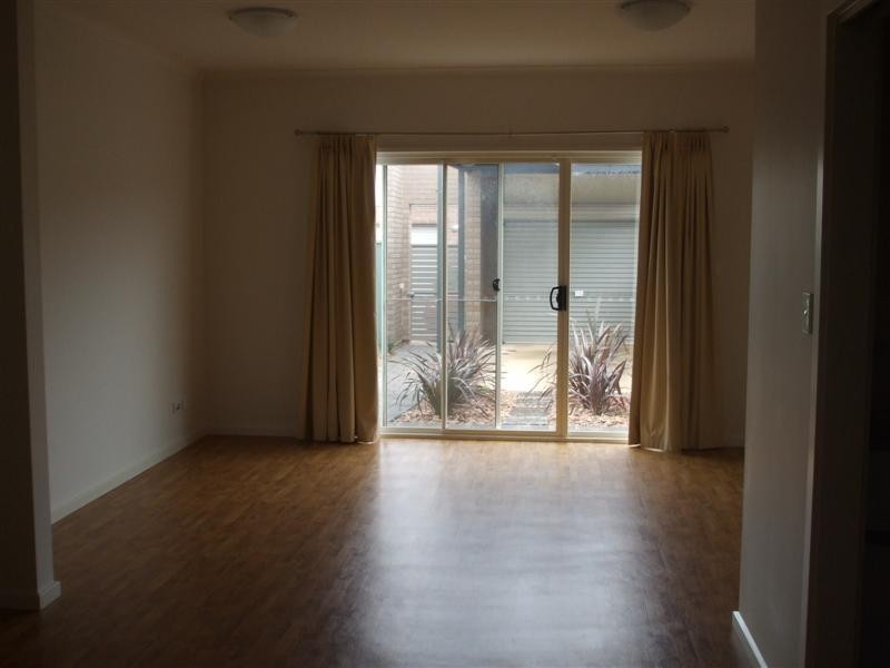 22 Ellis Lane, Mawson Lakes SA 5095