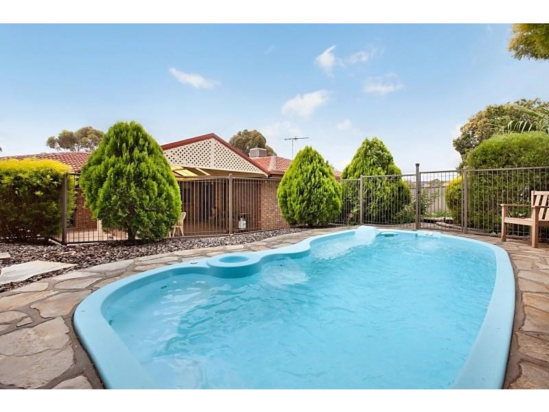 15 John Renwick Place, Modbury Heights SA 5092