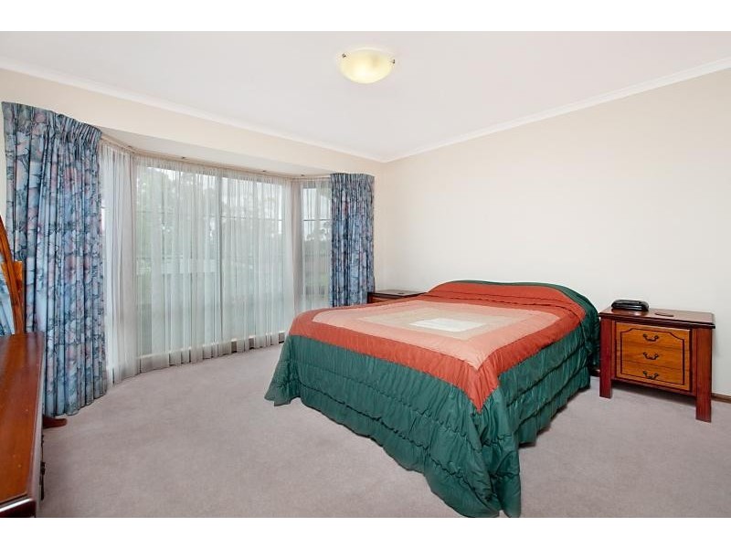 15 John Renwick Place, Modbury Heights SA 5092