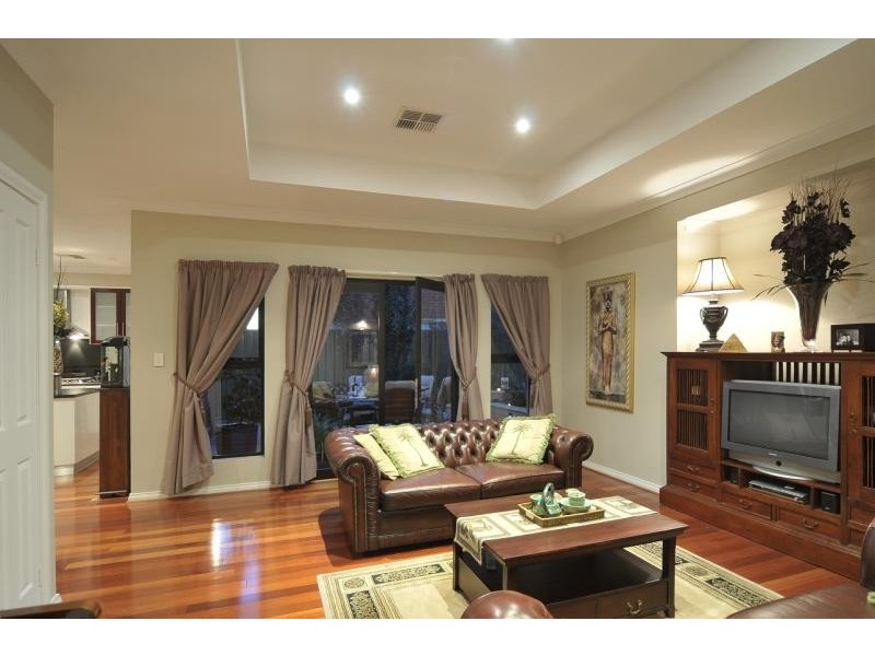 4 Atiu Street, Mawson Lakes SA 5095