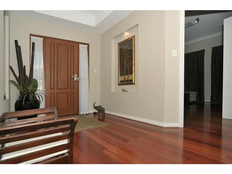 4 Atiu Street, Mawson Lakes SA 5095